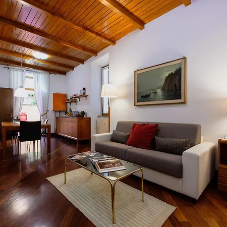 4 Fontane 156 Luxury Apartman